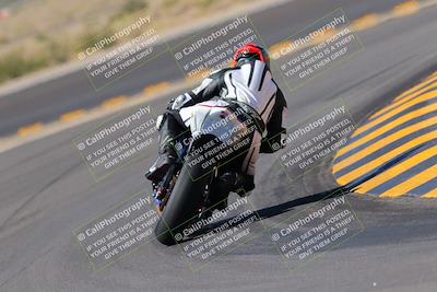 media/Oct-08-2022-SoCal Trackdays (Sat) [[1fc3beec89]]/Turn 11 Backside (1145am)/